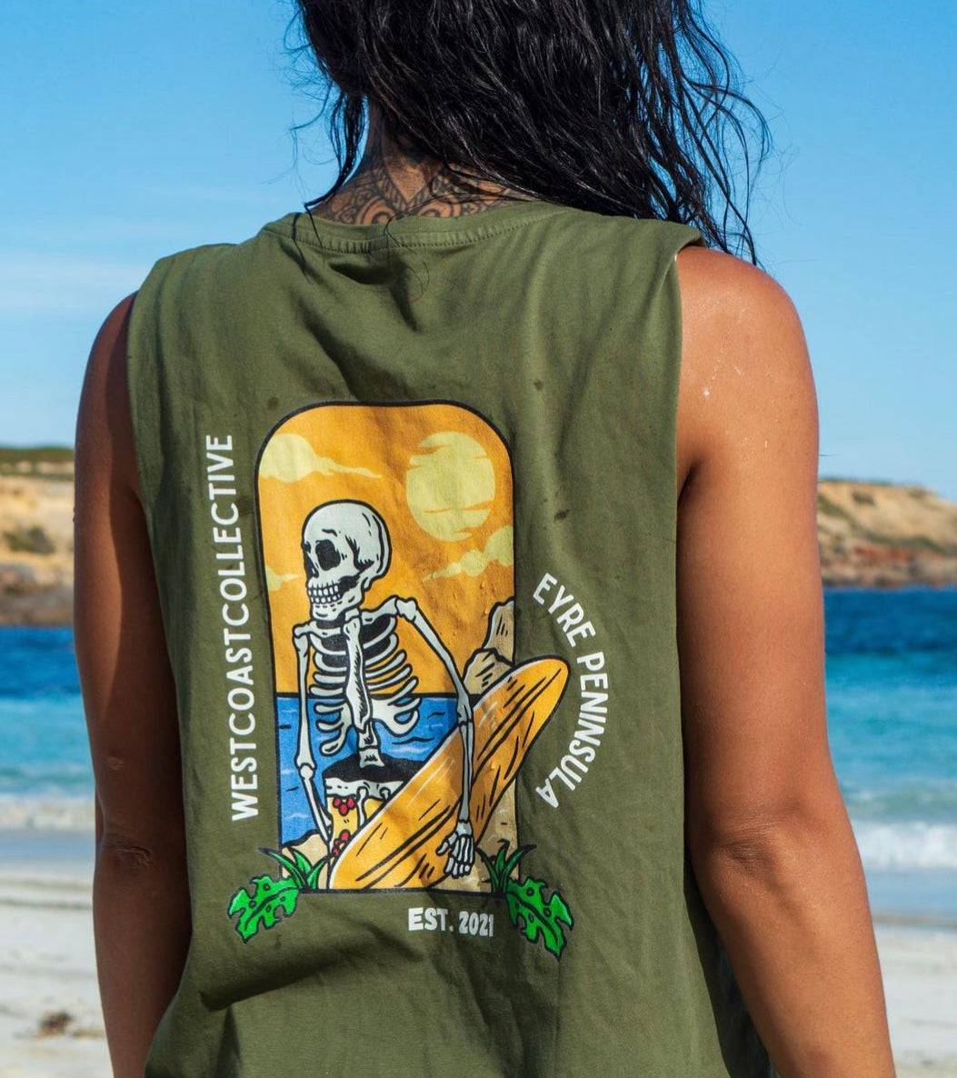 Surf skull tank top